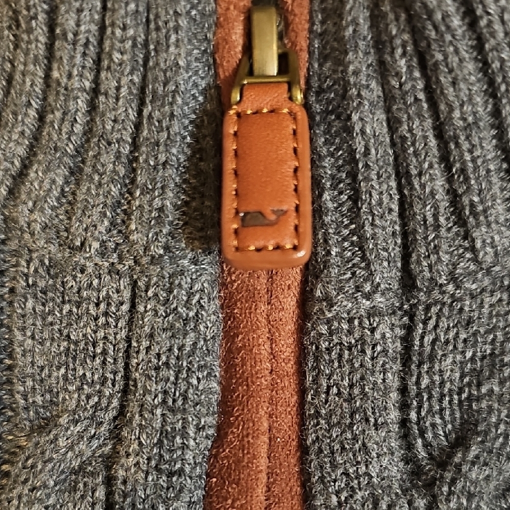 Vineyard Vines Charcoal Cable Knit Sweater with Brown Zipper - Picture 2 of 10